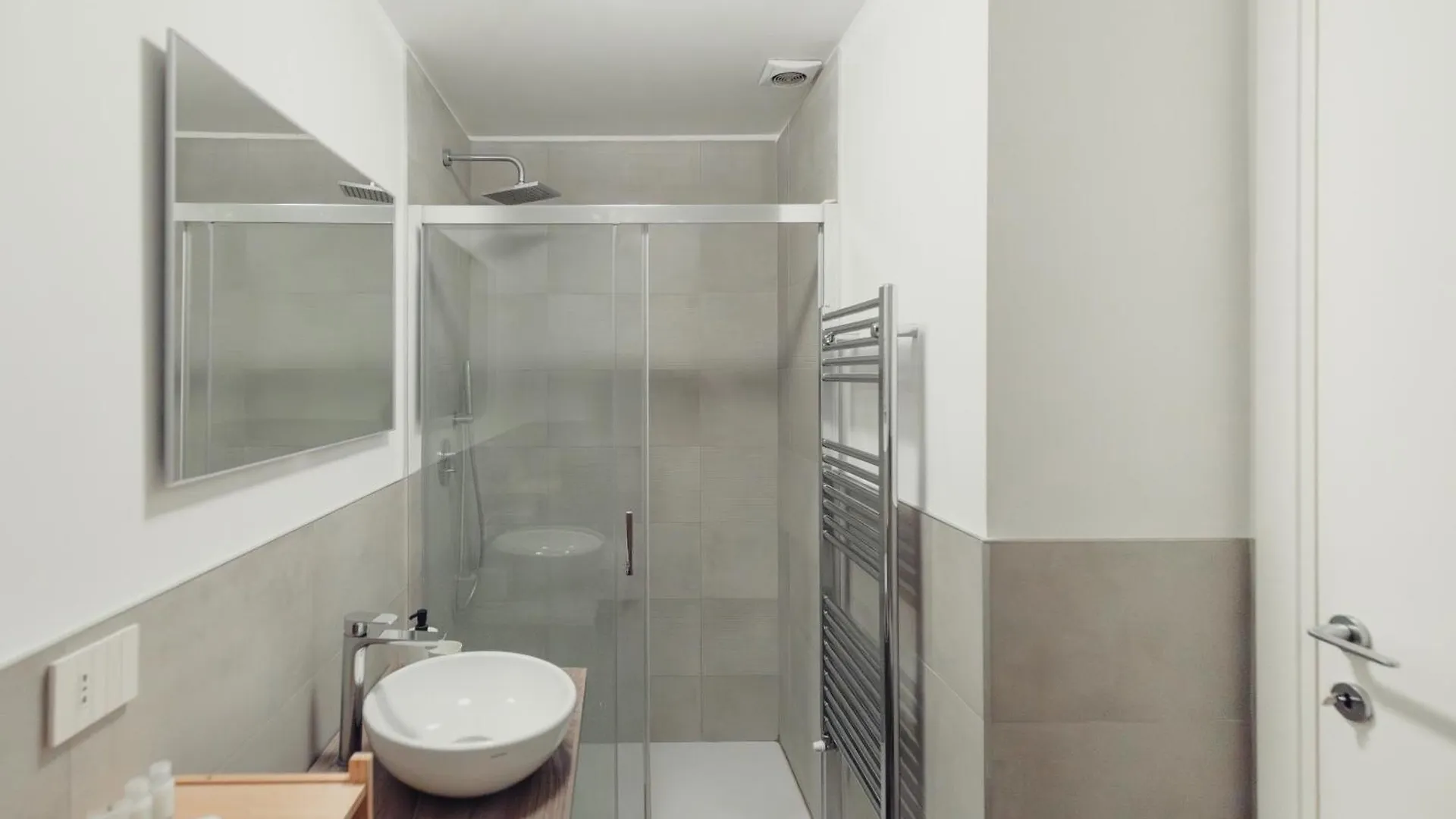 Gohost - Lovely Loft In The Heart Of Milan Apartment