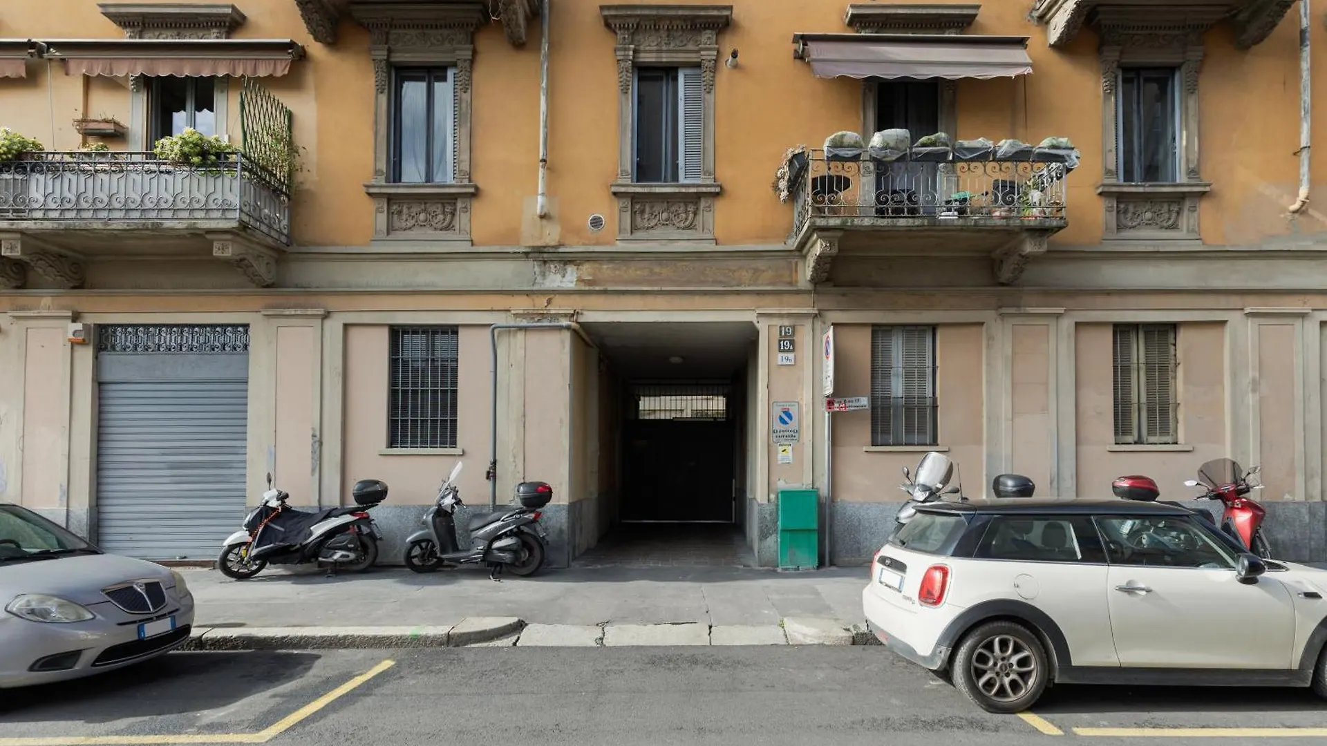 Gohost - Lovely Loft In The Heart Of Milan 0*,  Italy